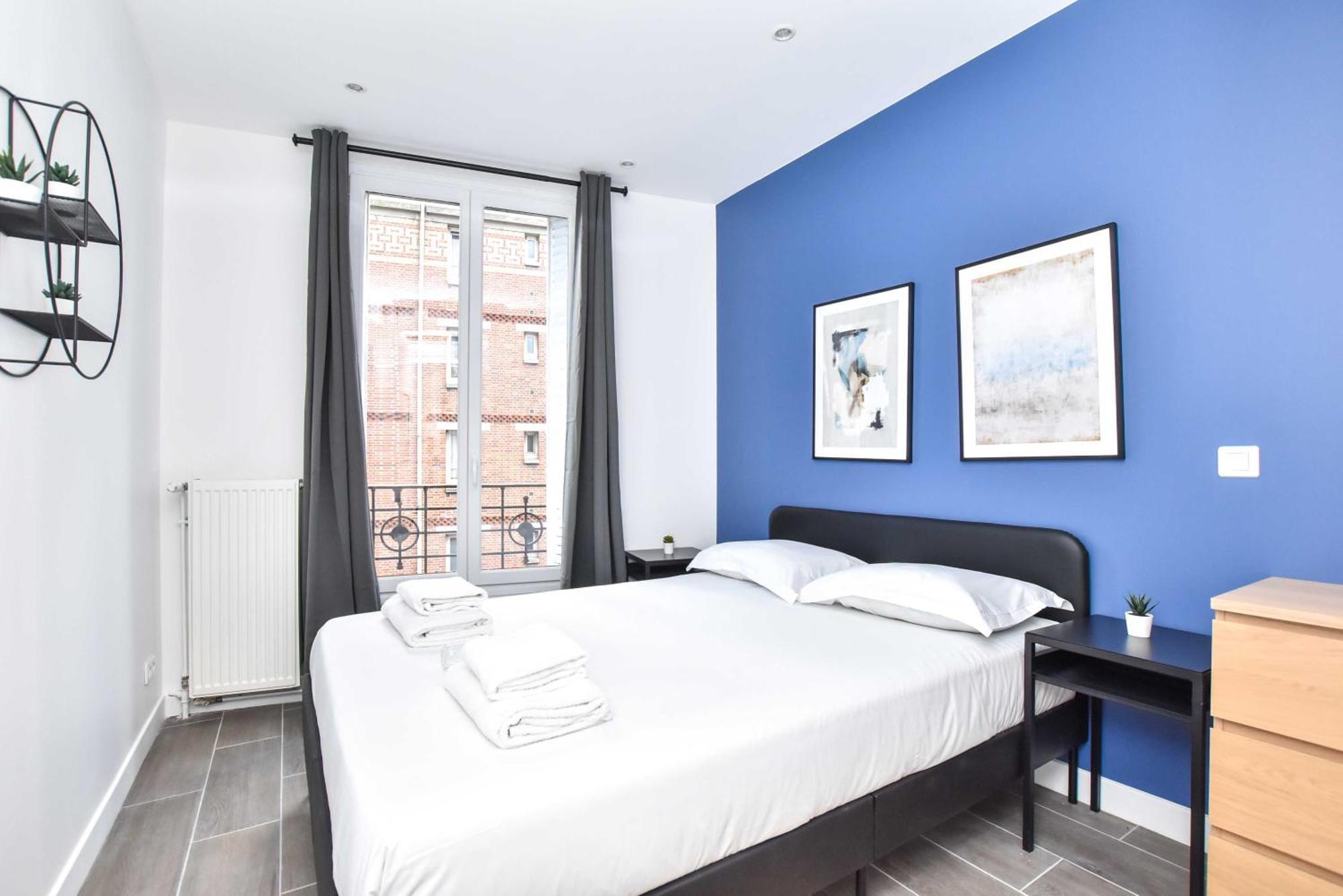 Family - 4br - 10p - Menilmontant