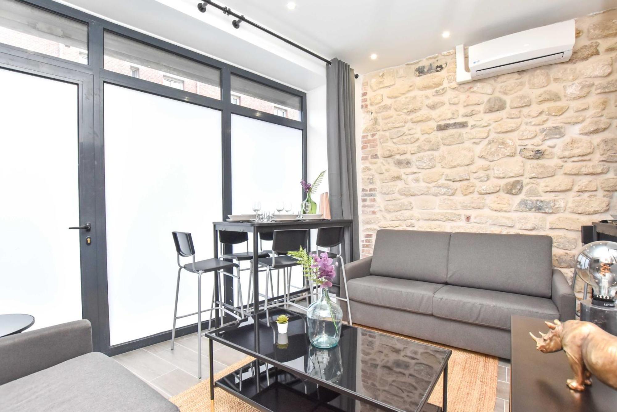 Family - 4br - 10p - Menilmontant